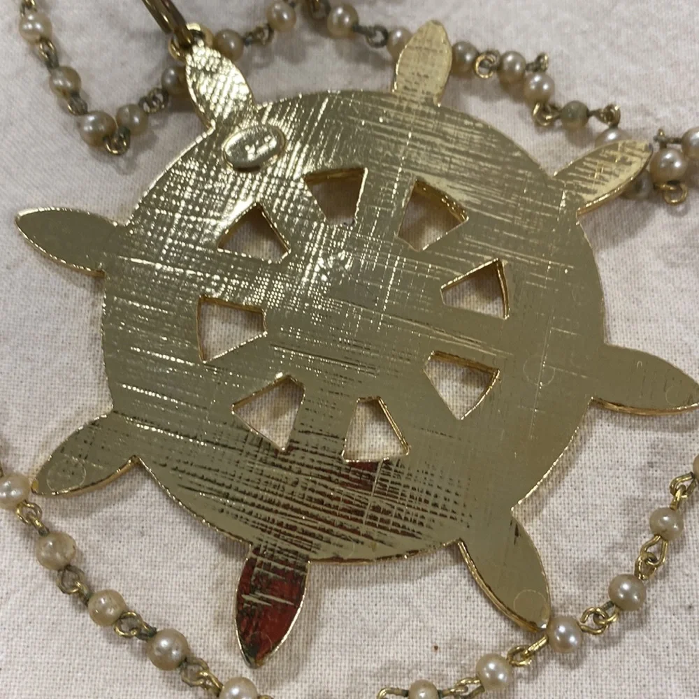VINTAGE NAUTICAL NECKLACE AND CHAIN